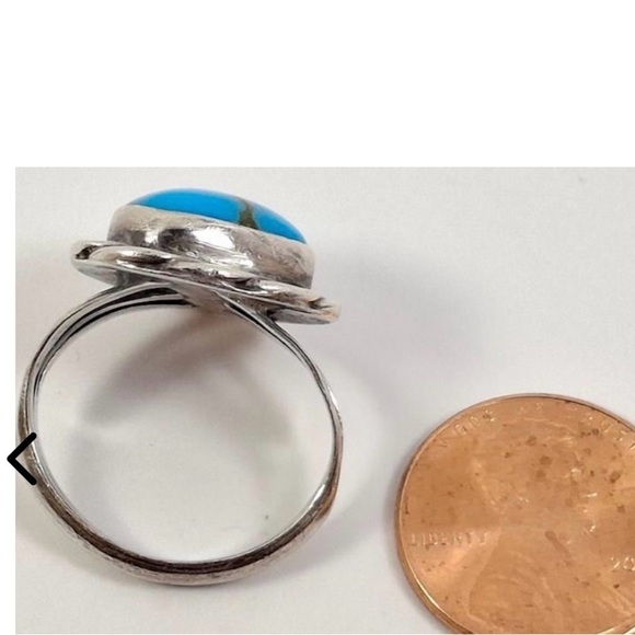 Native American Vintage Sterling Silver Turquoise Ring - Picture 7 of 16